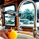 Bico de Torneira Cascata 4 Funções - Transforme Sua Pia com Pressão Ajustável e Rotação 360°